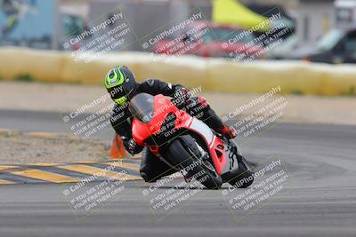 media/Jan-15-2023-SoCal Trackdays (Sun) [[c1237a034a]]/Turn 2 Set 2 (1155am)/